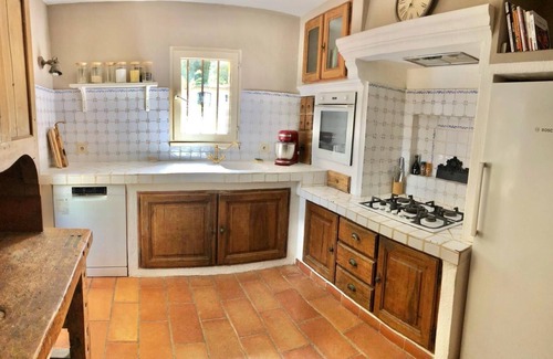 Le Tholonet Villa | Bastide du XVIII à 6 minutes du centre d'Aix en Provence