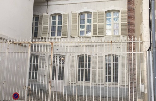 Joigny Maison | Hôtel particulier XVIIIeme centre historique Joigny