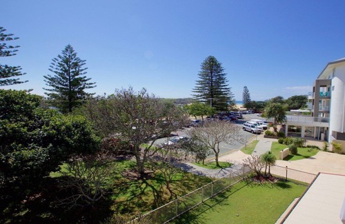 Currimundi Appartement | 19 Hume Parade unit 2 Currimundi QLD
