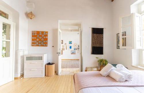 Nicosia Maison | 1927 Heritage House - Indoor Garden , Old City