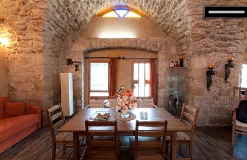 Yodfat Villa | 19th Century Magical House in Galilee