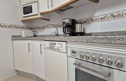 Gijon Appartement | 1A143 Amplio apartamento junto a la playa con masc