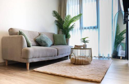 Laguna Appartement | 1bdr Golf View Sky Park 4th floor