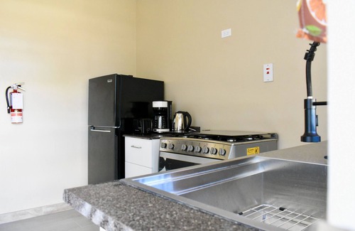 Barbican Maison | 1Bdrm, A/C, Wi-Fi, Washer & Dryer - Spacious Apt