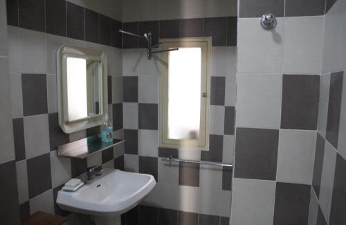 Naples City Centre Maison | 1bed in Basic 8 Bed Mixed Dorm (share Bathroom)
