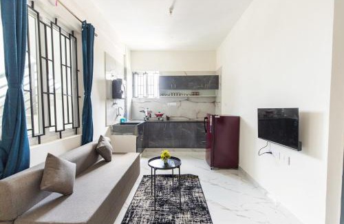 Agara Appartement | 1BHK 2km From Hosa Road Metro with lift 101