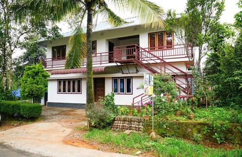 Devikolam Maison | 1BHK Séjour dans une maison de charme près du réservoir de Chengulam