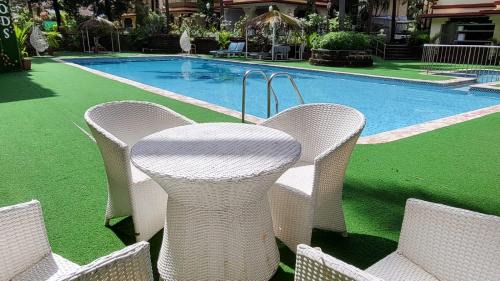Candolim Appartement | 1BHK POOL VIEW APARTMENT - Candolim Resort