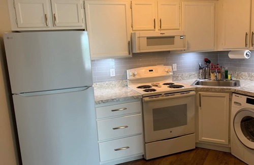 Windsor Locks Copropriété | 1BR/1.5BA Entire Loft Condo near Bradley Airport 30+ days