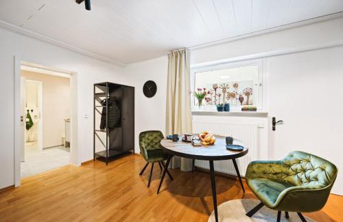 Bietigheim-Bissingen Appartement | 1BR 2Beds - kleiner privater Innenhof- Barrierefrei! -frisch saniert - Mozart EINS