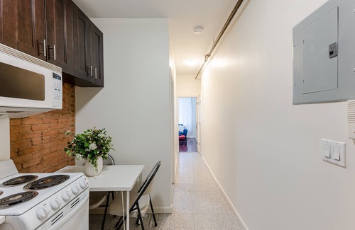 East Harlem Appartement | (4C) Appartement Just Off Park Ave.