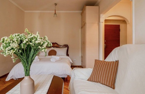 Yerevan Appartement | 1BR Apt/Balcony/ near Victory Park/by Keygo