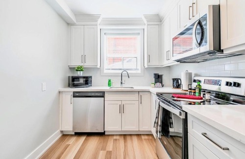 Hamilton Appartement | 1BR Apt with King Bed & Netflix-Near Downtown