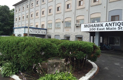 Mohawk Appartement | 1BR FACTORY APT AU MOHAWK ANTIQUES MALL / À DROITE SORTIE DE LA SORTIE 30 NYS THRUWAY!
