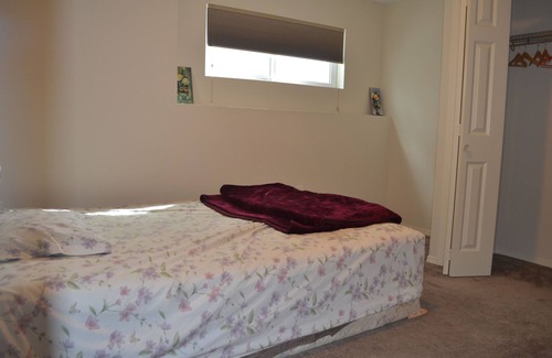 Okotoks Maison | 1BR Furnished Walk Out Basement in Best Community