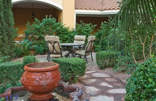 Paradise Copropriété | 1BR Grand Desert Condo Access to Las Vegas Strip!