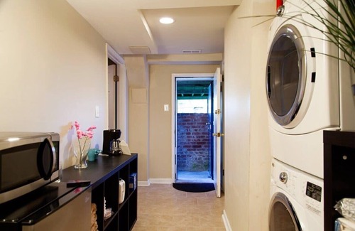 Takoma Appartement | 1BR Oasis near Takoma Metro, Minutes to Capital