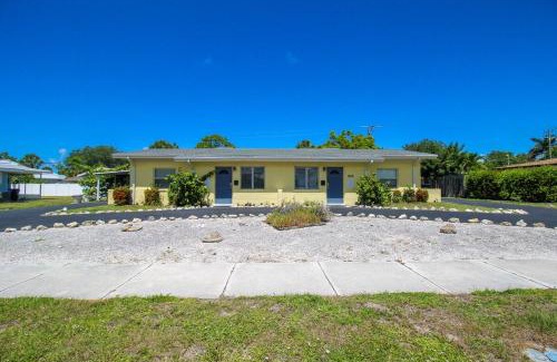Golden Beach Maison | 1BR Venice home with private beach access - Golden Beach Haven