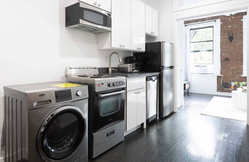 Bowery Appartement | 1BR, w/ w/d in unit, By Subway