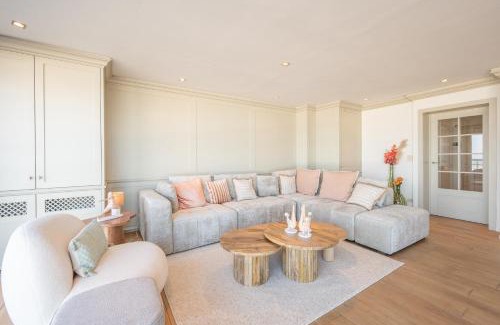 Mellet Appartement | 1e Verdiep appartement op de zeedijk in Knokke met 3 slaapkamers voor max 7 pers