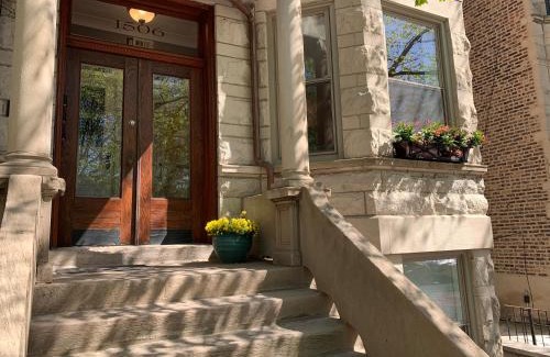 Near West Side Appartement | 1F Cozy Home in Little Italy near Downtown West Loop United Center