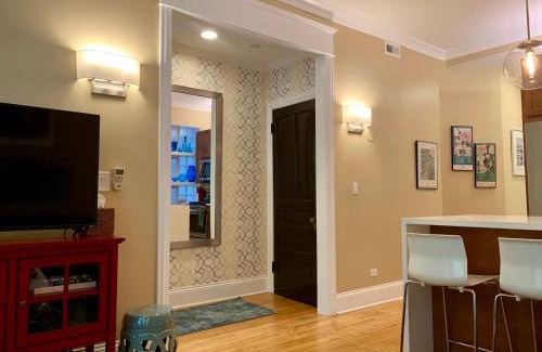 Near West Side Appartement | 1F Cozy Home in Little Italy near Downtown West Loop United Center