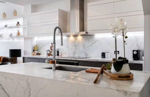 Albert Park Maison | 1st Class Living in the Heart of A+ Albert Park