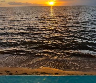 Guanajibo Appartement | 1st Floor Beachfront Sleeps 6 Walkable Snorkeling