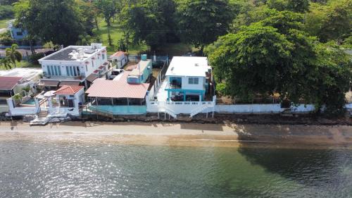 Guanajibo Appartement | 1st Floor Beachfront Sleeps 6 Walkable Snorkeling