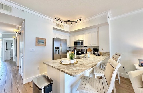 Miramar Beach Copropriété | 1st Floor! CELADON BEACH ~ $157/nt Sept 19-28 ~2 Private Parking Spaces~FREE Beach Chair Service!