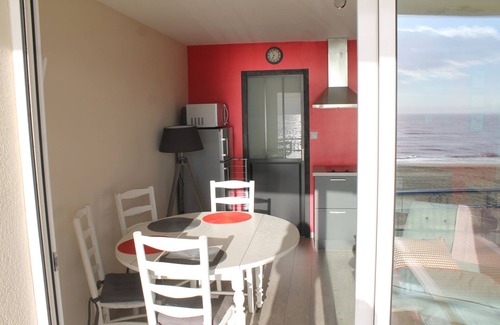 Quartier du Casino Appartement | APPARTEMENT FRONT DE MER 1ER ETAGE