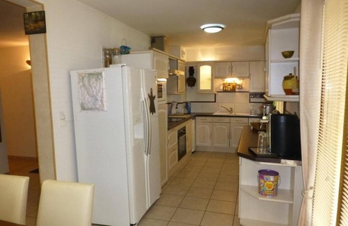 Brides-les-Bains Appartement | 250m du centre station, 1er étage, vue forêt, balcon, parking, télévision, casier à ski, 68m²