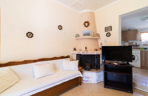 Vromonerion Cottage | 2 ΥΠΝΟΔ.2. 1 ΜΠΑΝΙΟ 1 ΩΤ. ΜΕΓΑΛΗ ΒΕΡΑΝΤΑ ΜΕ ΚΗΠΟ