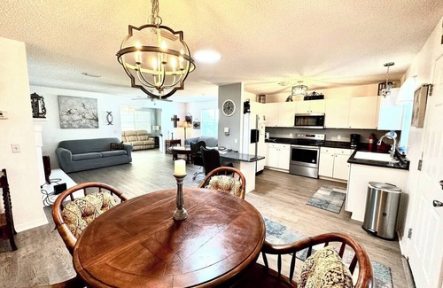 Mira Mesa Maison | 2/2 in The Village of Mira Mesa