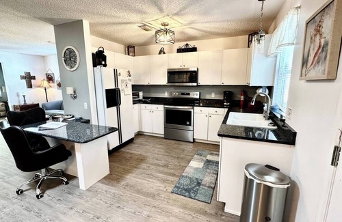 Mira Mesa Maison | 2/2 in The Village of Mira Mesa