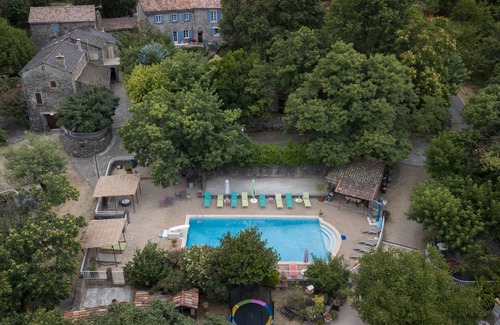 Gravieres Maison | Gîte 2/4 personnes au sein du Domaine des Garidels