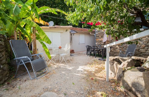 Gravieres Maison | Gîte 2/4 personnes au sein du Domaine des Garidels