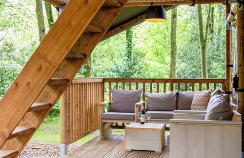 Huizen Location De VR | 2-4-person safari tent in the holiday park Landal Gooise Heide