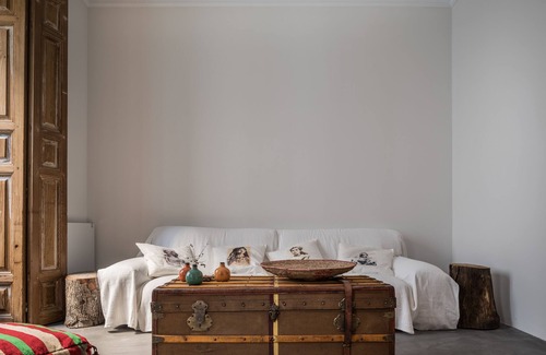 Centro Maison | 2 balcons 2 cheminées avec charme et spécial