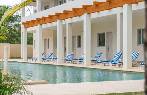 Villa Juarez Maison | 2 BD Suite with Balcony, Gym, Rooftop Pool, Hot Tub
