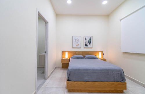 Villa Juarez Maison | 2 BD Suite with Balcony, Gym, Rooftop Pool, Hot Tub