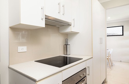Rocklea Appartement | 2 Bdr Apt! Garage! Clean! GST Credits! 120D2