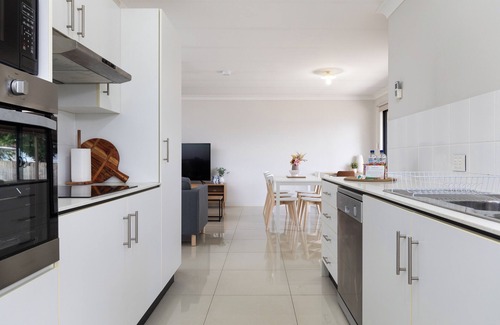 Acacia Ridge Appartement | 2 Bdr Apt! Kitchen! Undercover Parking! 6BS2