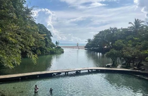 Paraiso Appartement | 2 Bdrm, 1 Bath, Wifi, Near River and Beach, 4L