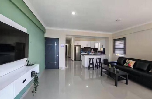 Paraiso Appartement | 2 Bdrm Apt near River and Beach, Wifi, Mount Views