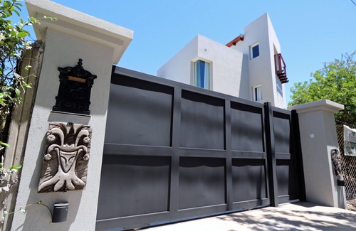 Roldan Maison | 2 belles maisons dans une propriété près de Rosario (jusqu'à 16 personnes)