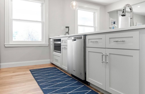 Andover Appartement | 2 Bed, 1.5 Bath Stunning Apartment, Central Andover Location