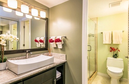 Princeville Station Balnéaire | 2 Bed 2 BA with Full Direct Views of Bali Hai and Hanalei Bay! This is Paradise!