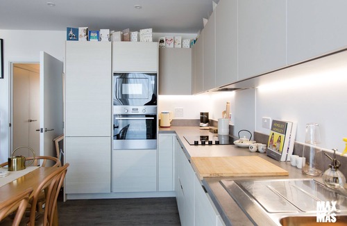 Heath Appartement | 2-Bed & 2 Bathroom, balcony & parking - Close to Dagenham East & Romford station