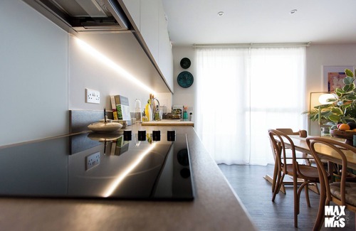 Heath Appartement | 2-Bed & 2 Bathroom, balcony & parking - Close to Dagenham East & Romford station